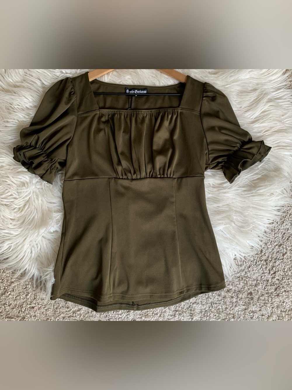NWT Scarlett Darkness Victorian Pleated Ruched Slim Fit Short Sleeve Top Green